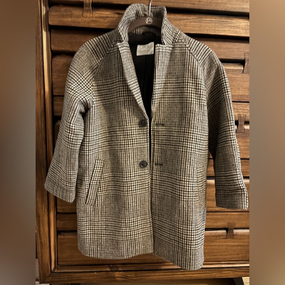 Zara Boys Top Coat size 9/10- like new.
